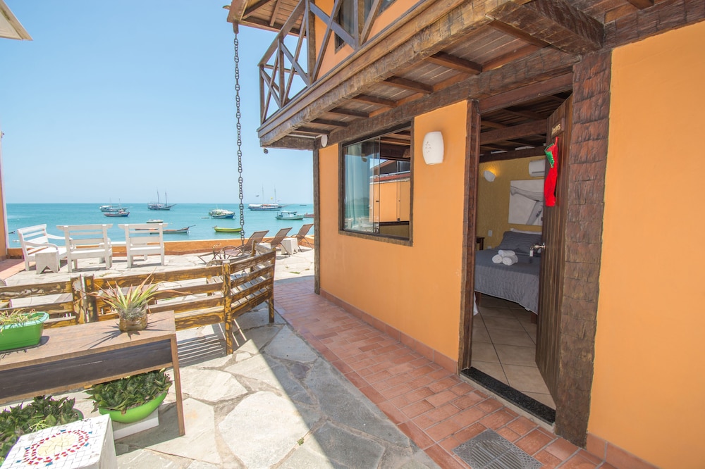 Hotel Bamboo Búzios Hostel - Image 1