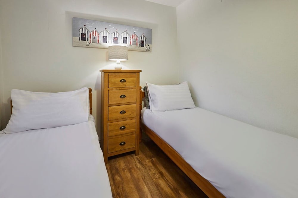 Host Stay Camwy Cottage