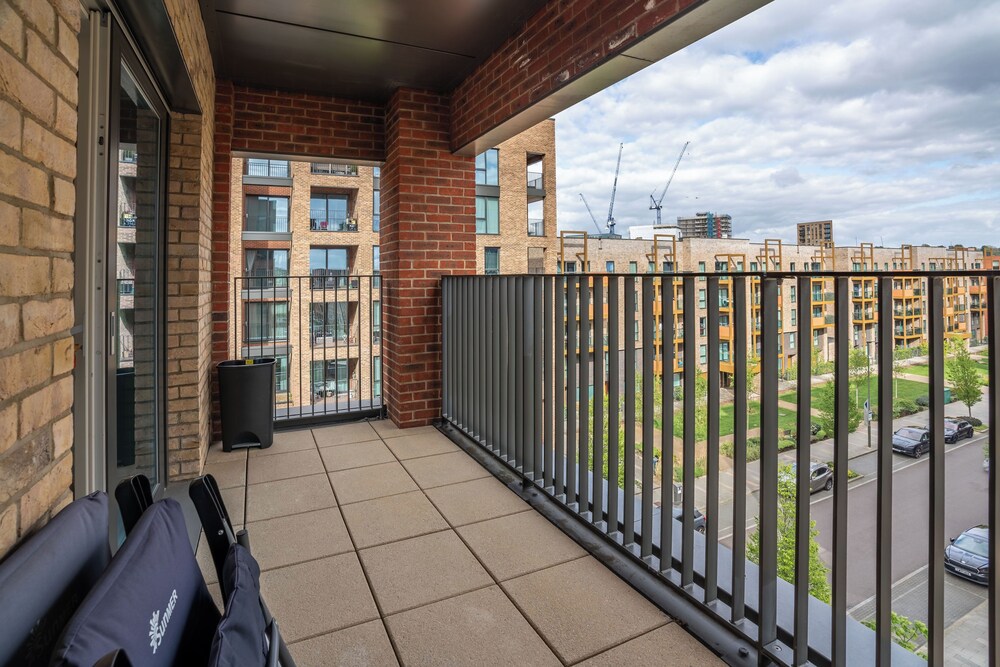 City Escape Apartment in London