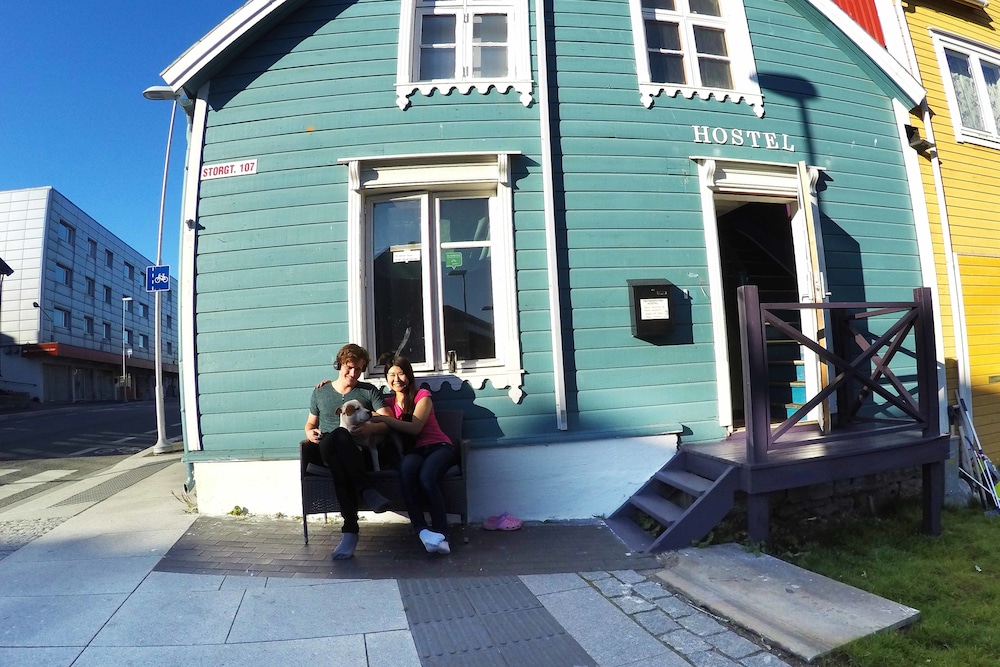 Hotel Tromso Activities Hostel - Image 1