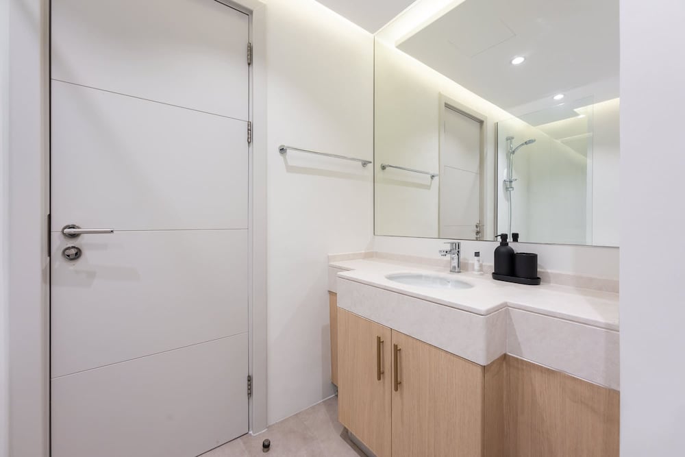 1 Bedroom That Sleeps 4 With Great City Views