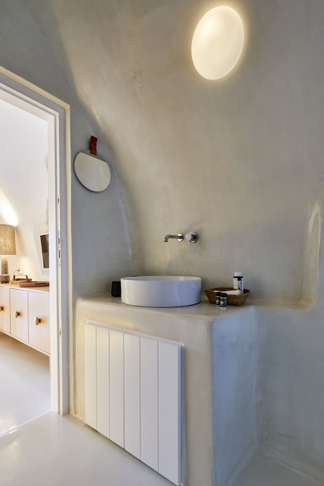 Olea Cave House