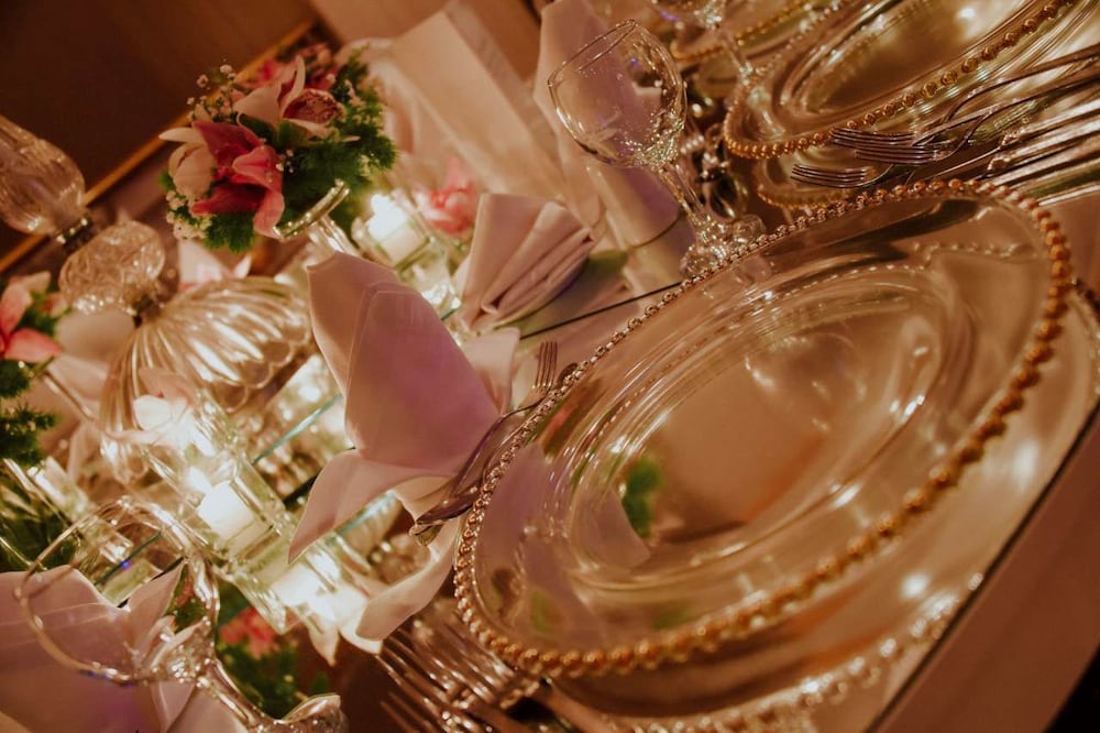 Ege Palas İş Oteli - Image 40