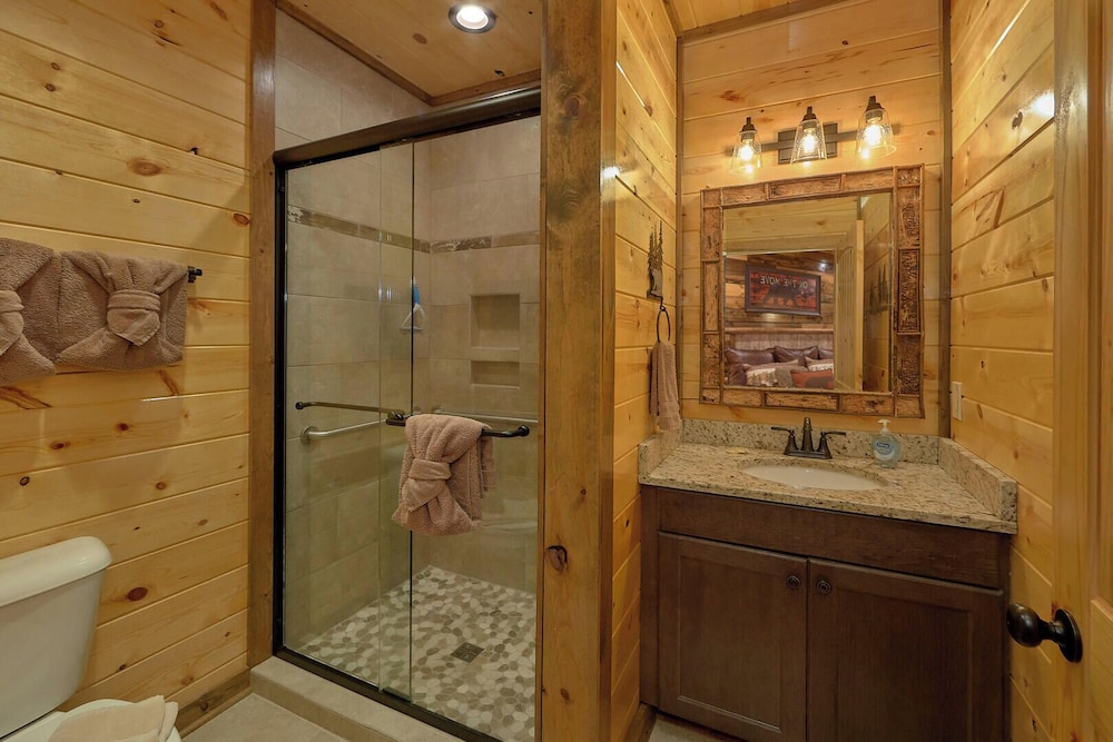 Adventure Lodge