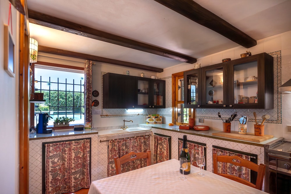 L Isola Nell Isola Country House