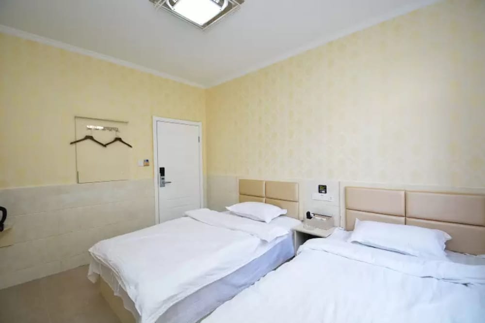 LuHuai Hotel