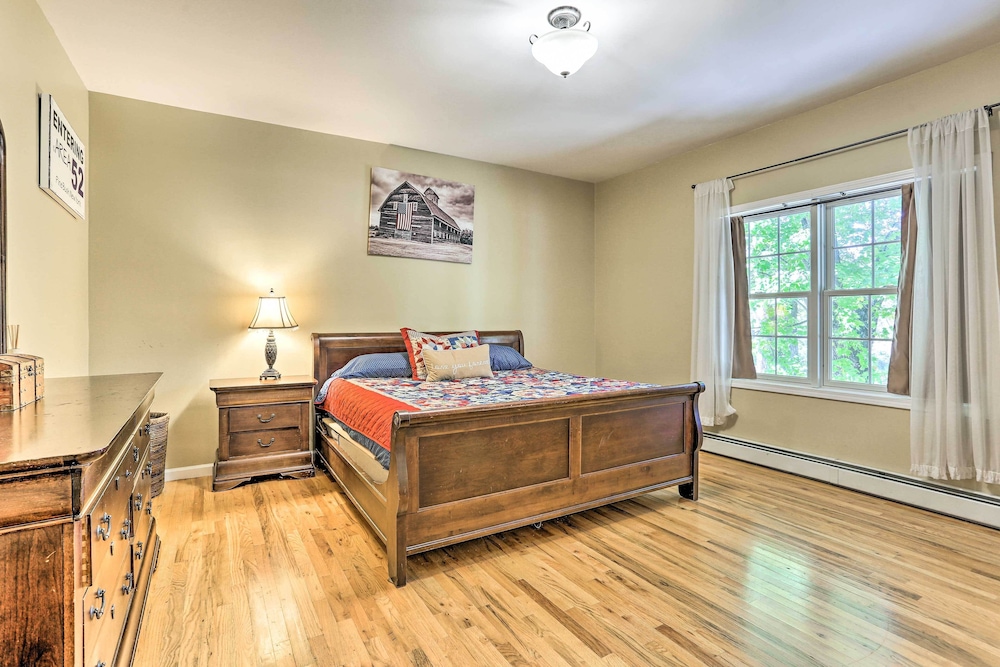 Pet-friendly Grand Pine Bush Retreat on 2 Acres! - Property Image 26