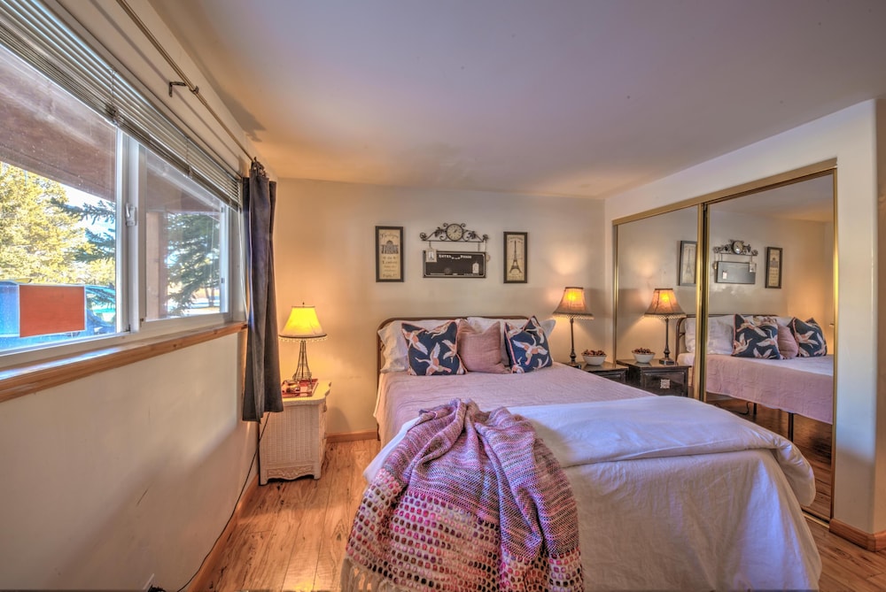 Lake Tahoe Vacations - Mv25: Waterfront Tahoe Keys Home -30 Days Minimum - Property Image 49