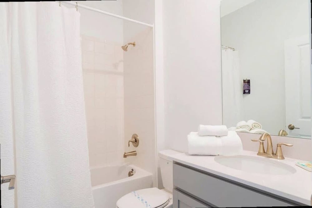 Luxe 5BR Villa Pool Game Room Minutes to Disney