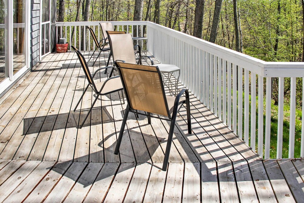 Spacious Pine Lake Home: Deck, Fire Pit + 3 Acres!
