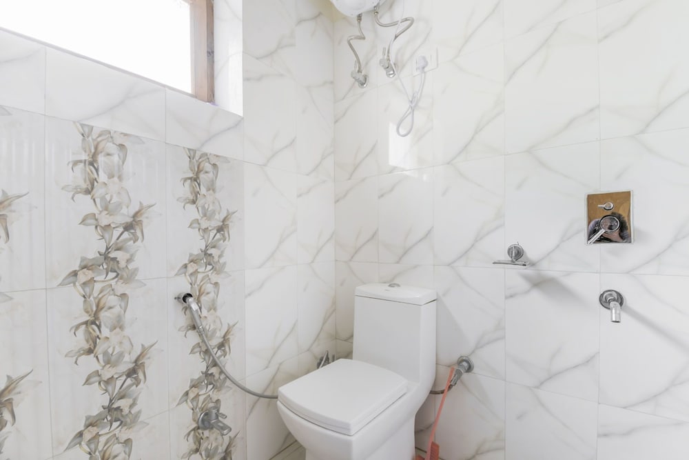 GuestHouser 1 BR Guest house 9202