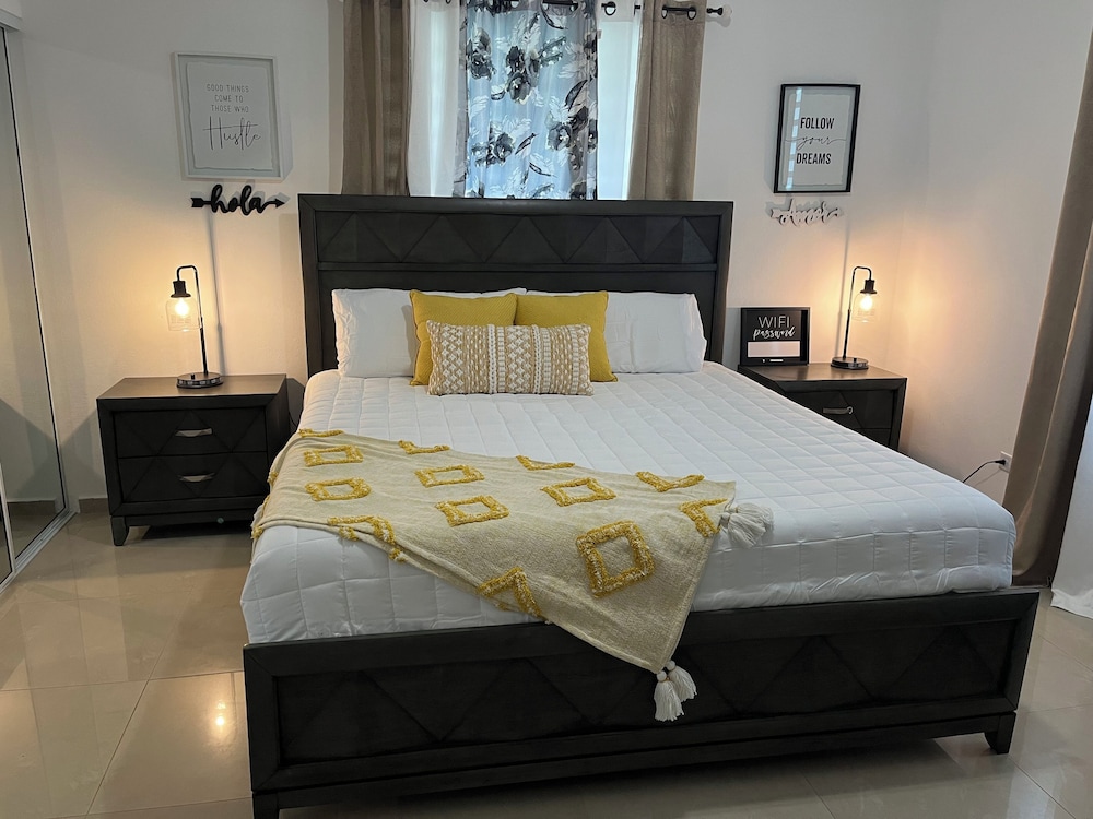 Villa Carmin I Apt with Private Pool