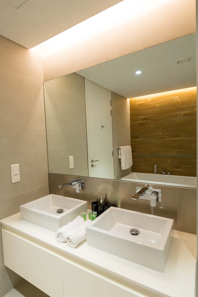 Edens Dubai - Bluewaters 
