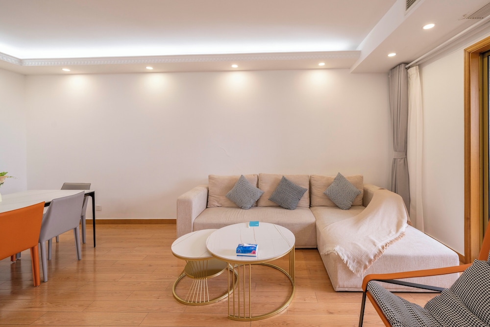 Tyms Gubei Elegant 3BR 2BA APT