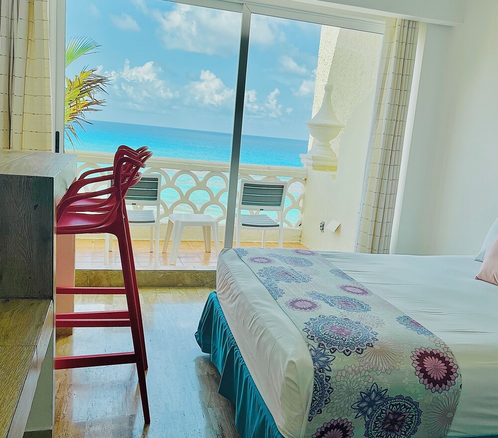 OvaCancun Apartments