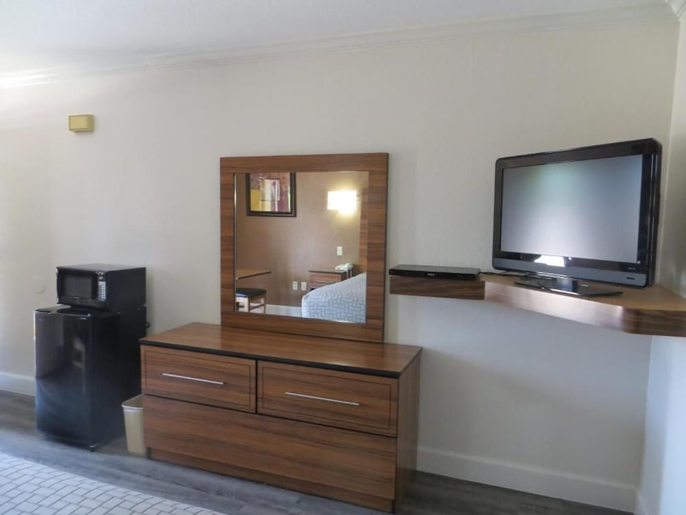 Palace Inn Wayside