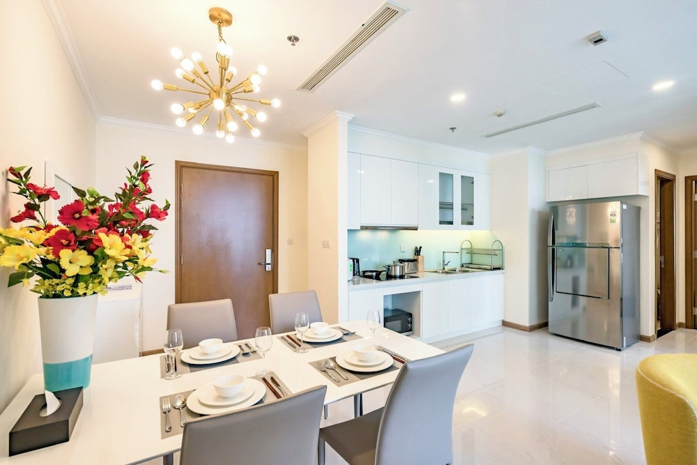 Landmark Plus . Vinhomes Central Park