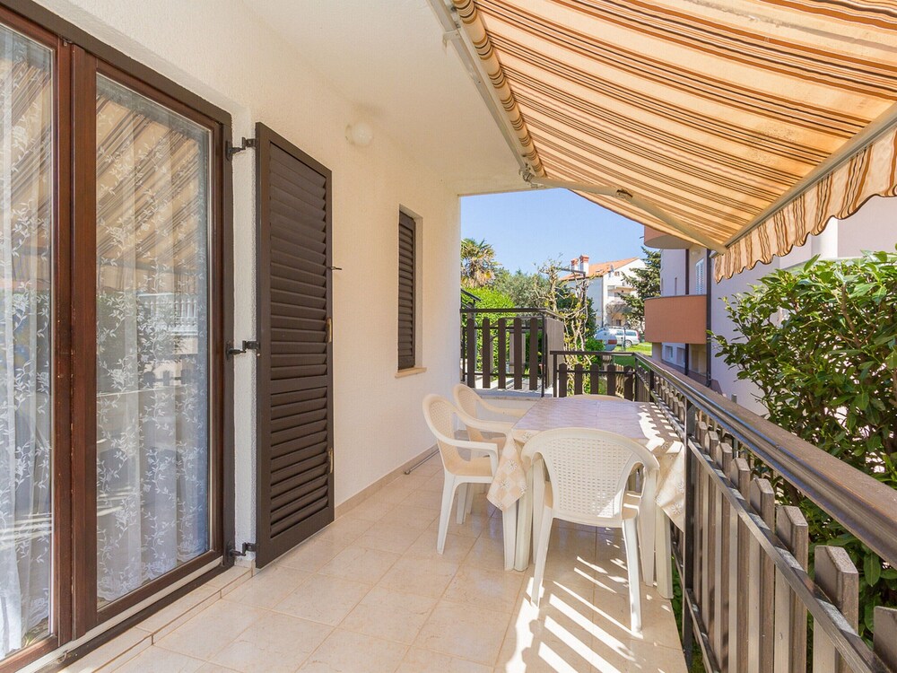 Comfortable Apartment With Terrace and Garden view 3