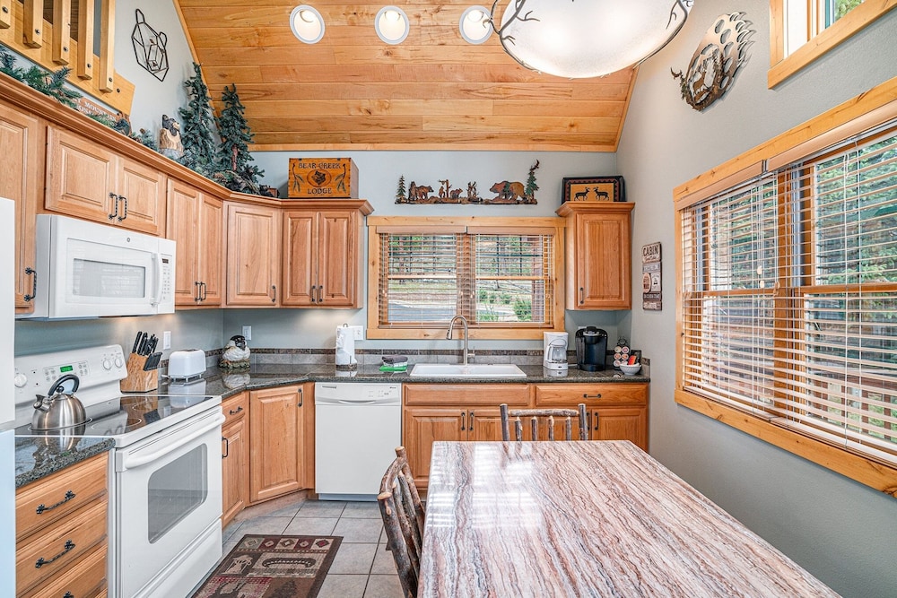 Cozy Solitude Cabins - Estes Park CO