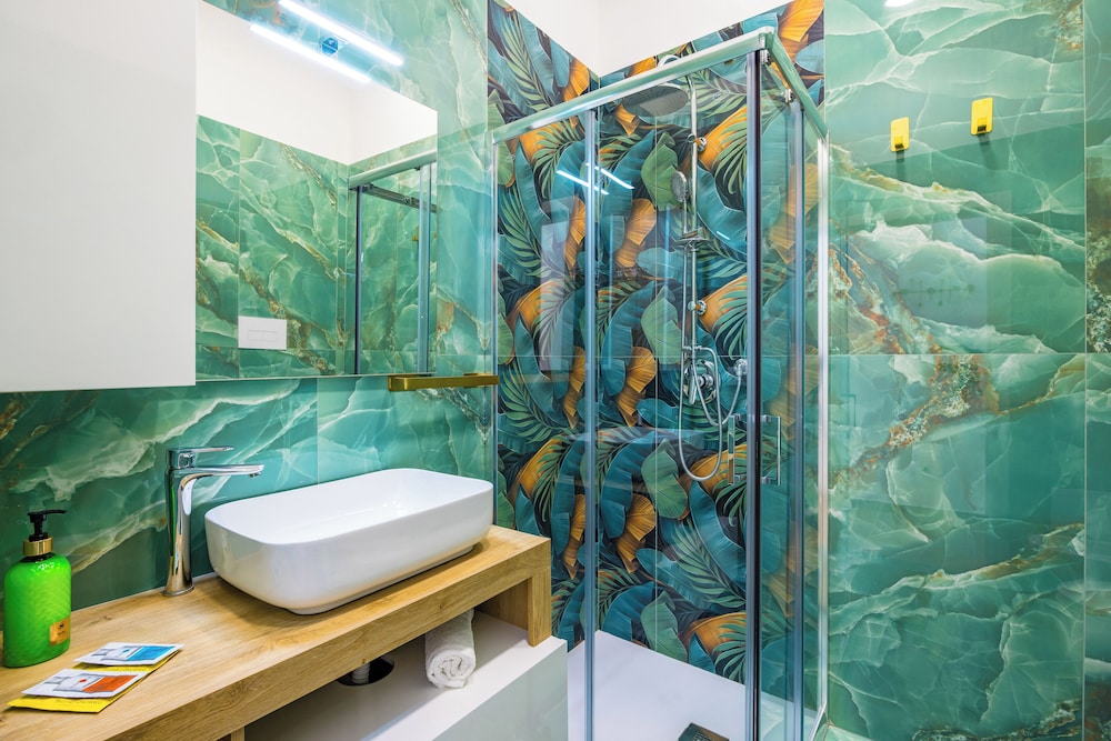 Essentia Home