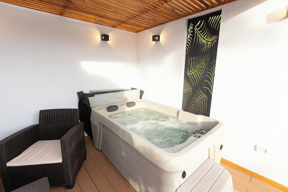 Macas Moon Glamping Monteverde