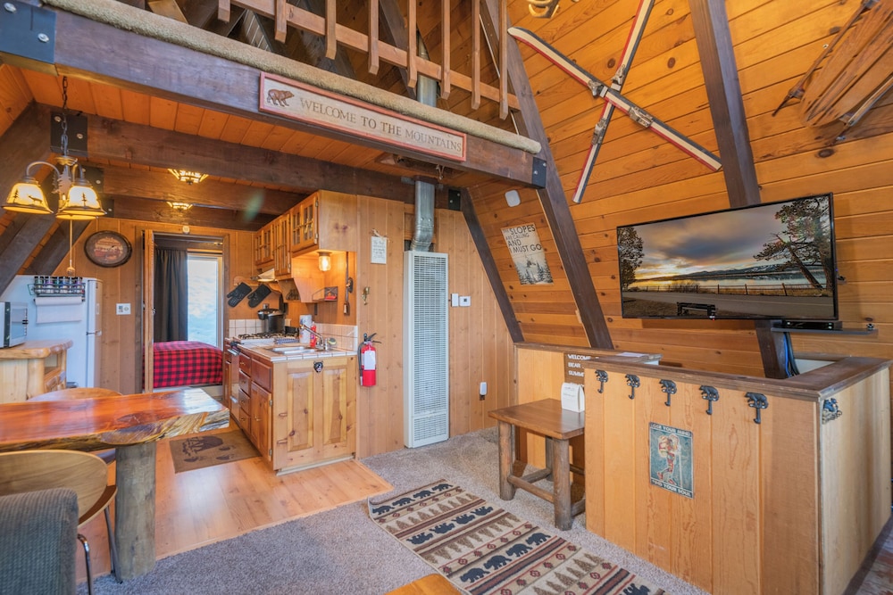 Big Bear Lake Vacations - Bear Mountain Summit - Property Image 9