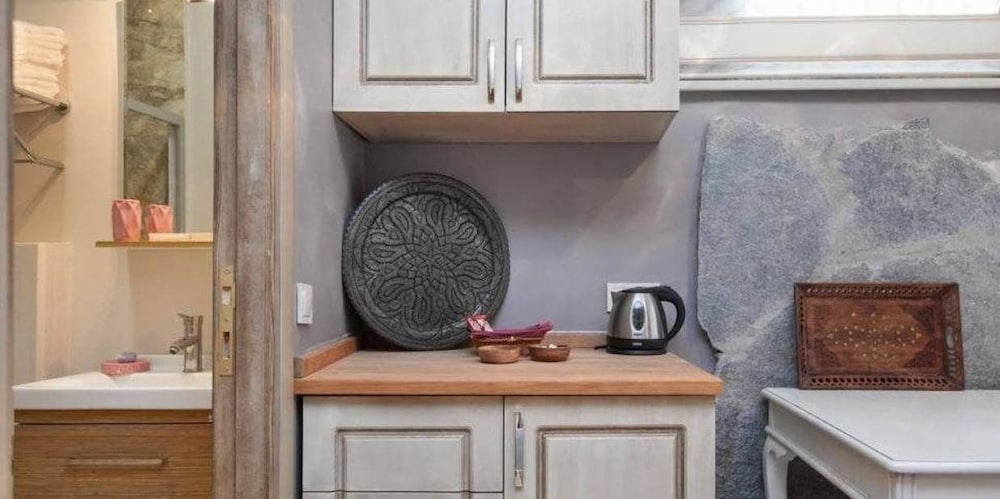 Galatolia Suites - Image 97