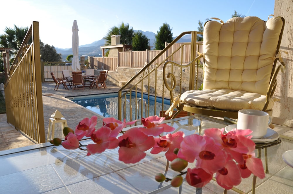 Pearls of Crete - Holiday Residences