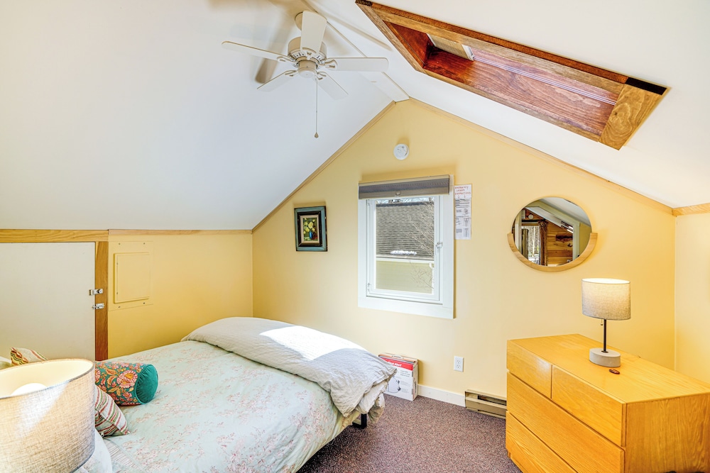3 Mi to Hiking: Cozy Mt Tremper Apt