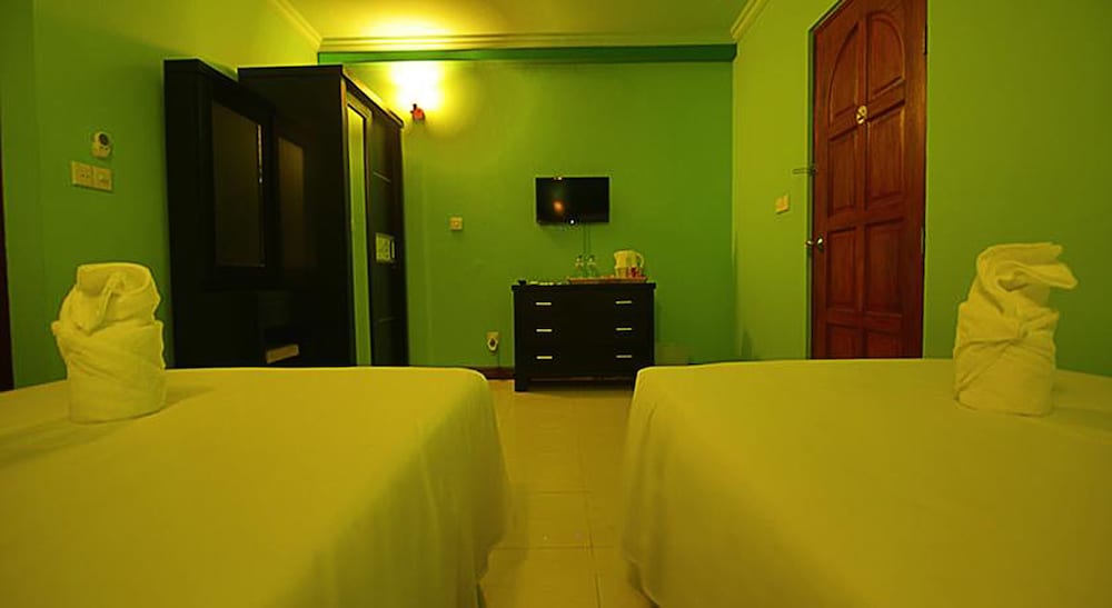 Grace Beach Inn photo 4