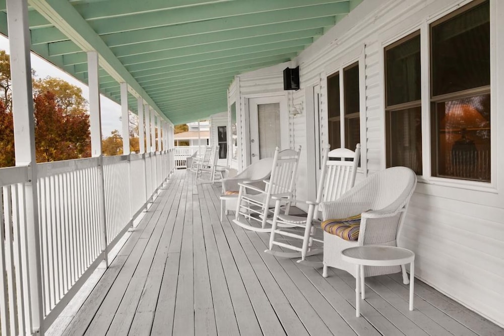 Edgewater Resort