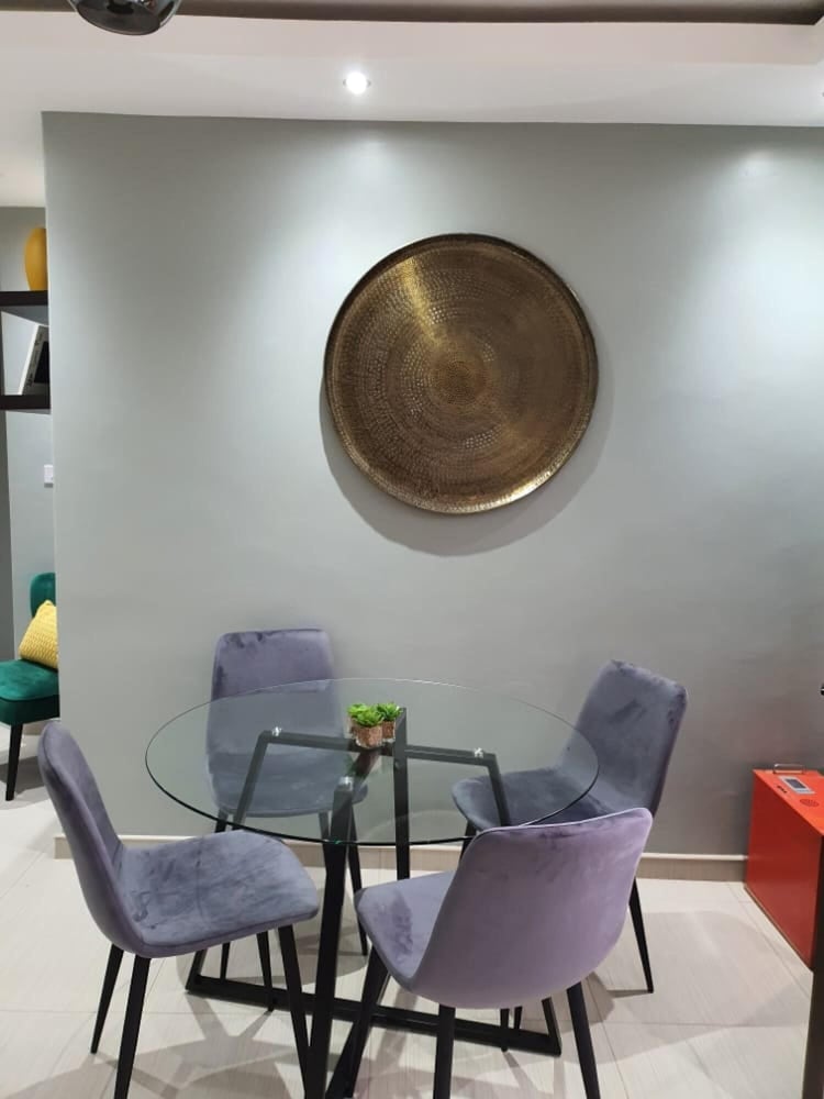 Posh 3 Bed Guesthouse in Hillside With Pool - 2039 view 5