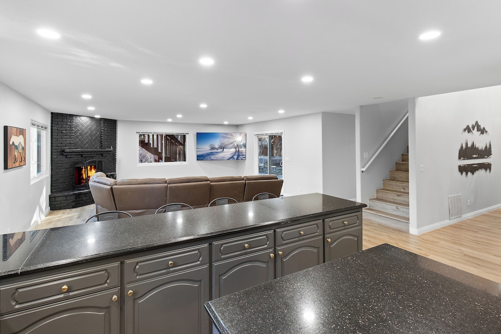 Mountain View Manor #2546