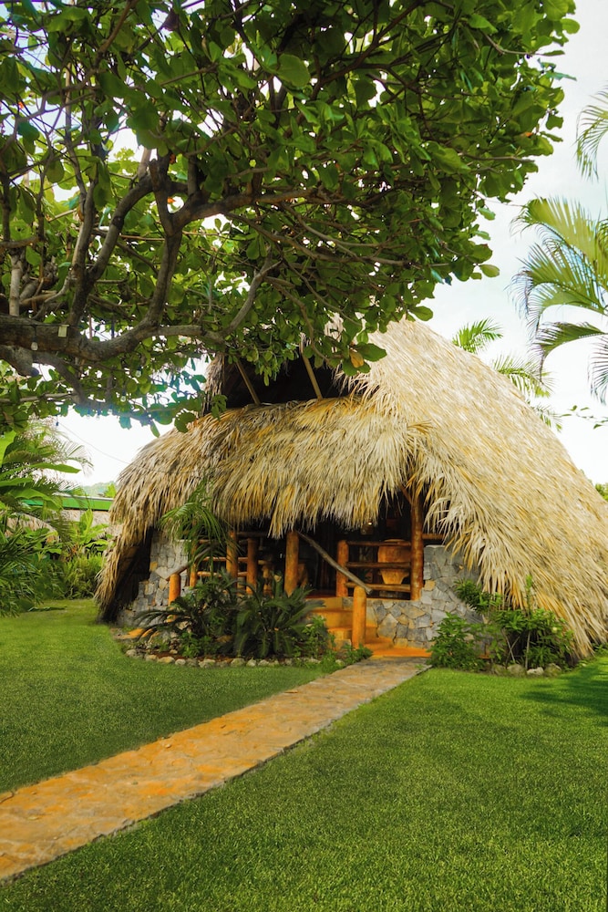 CHALET TROPICAL Hotel & Restaurant-Pizzeria