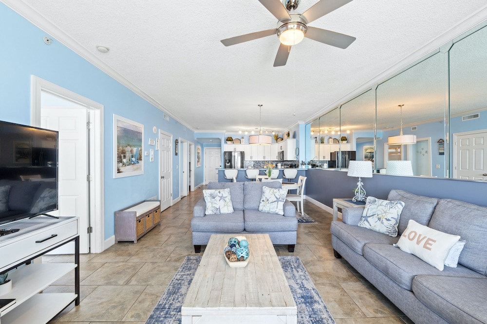 Twin Palms Resort by Panhandle Getaways