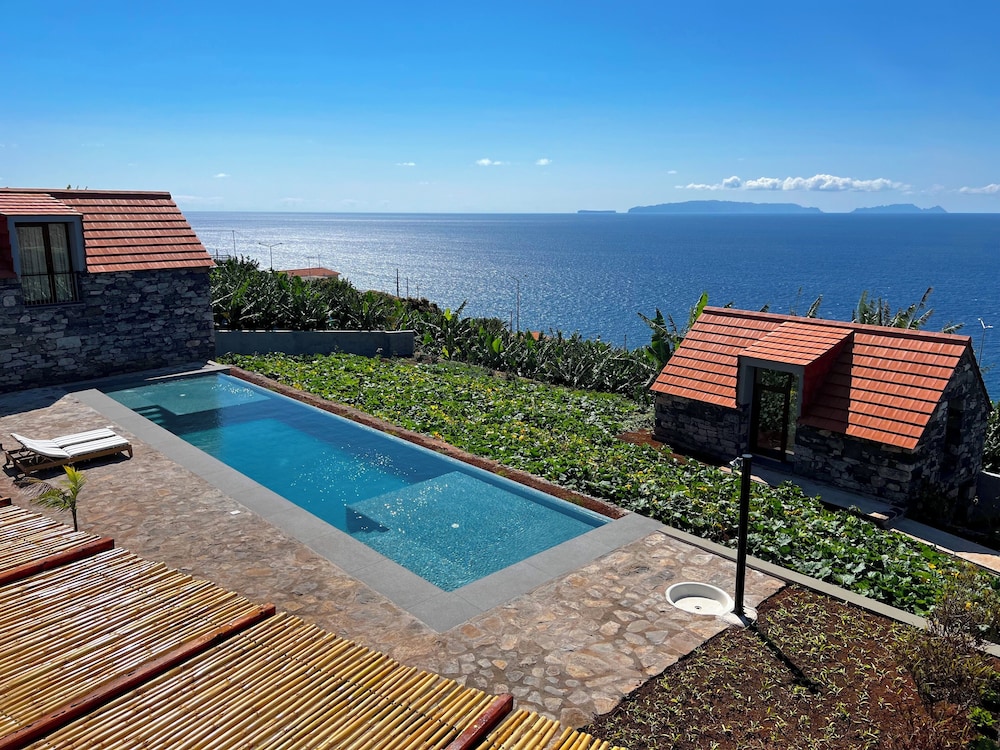 CASAS DO LARANJO- Cottages Infinity Pool