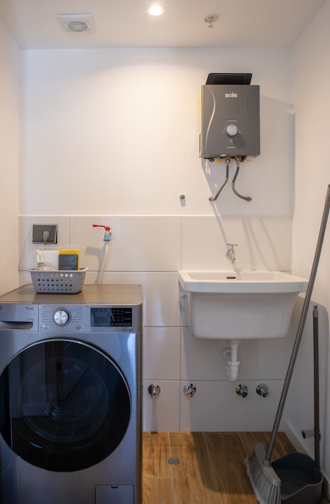 w Stylish 2BR in San Isidro