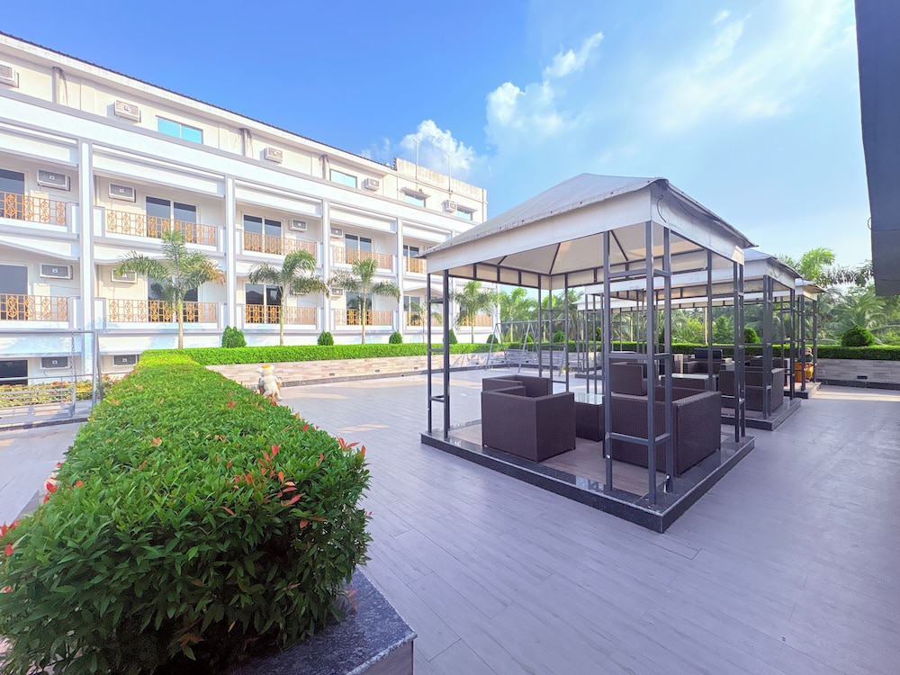 Hotel Jairam Way Bay