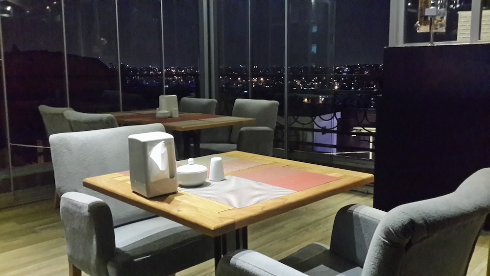 Pera Line Otel - Image 9