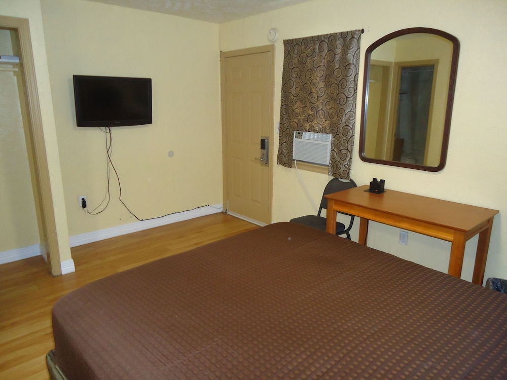 Budget Inn