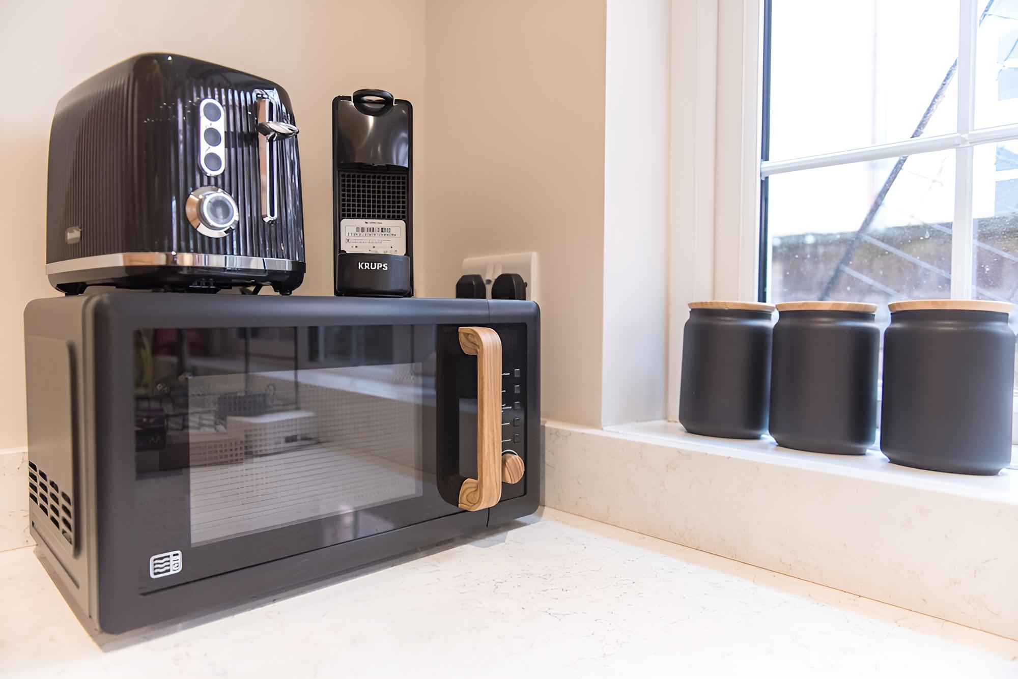 The Hollows - Sleek and Stylish 1Bed view 4