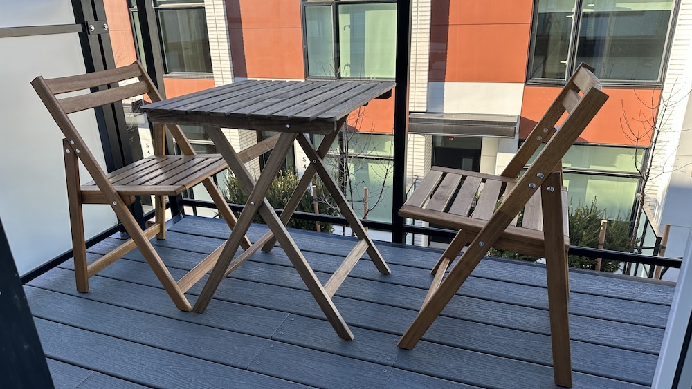 Vancouver Vacations - Ruby Red Cloud Homes Vancouver - Property Image 13