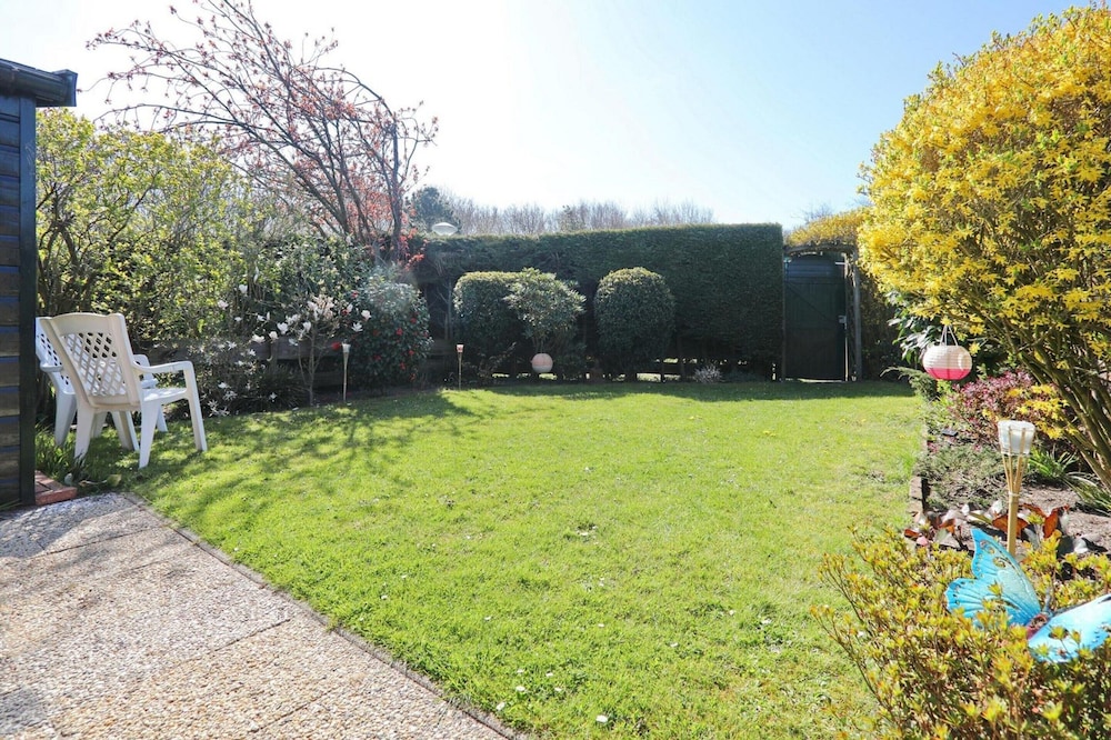Holiday Home in Noordwijkerhout Near Lake