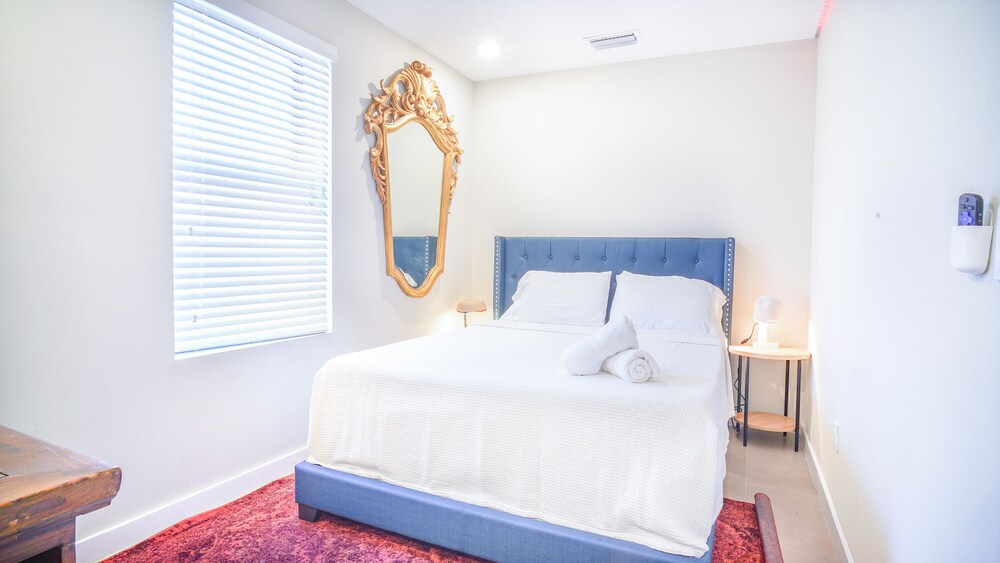 Luxury Comfort Apartment with Parking
