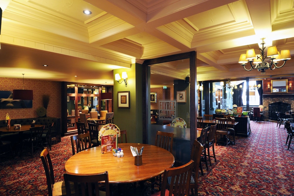 Premier Inn Northampton South - Wootton 3