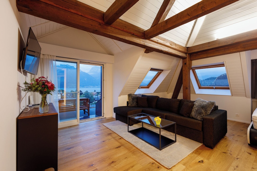 BERG&BERG APARTMENTS-Spiez Self Check-In