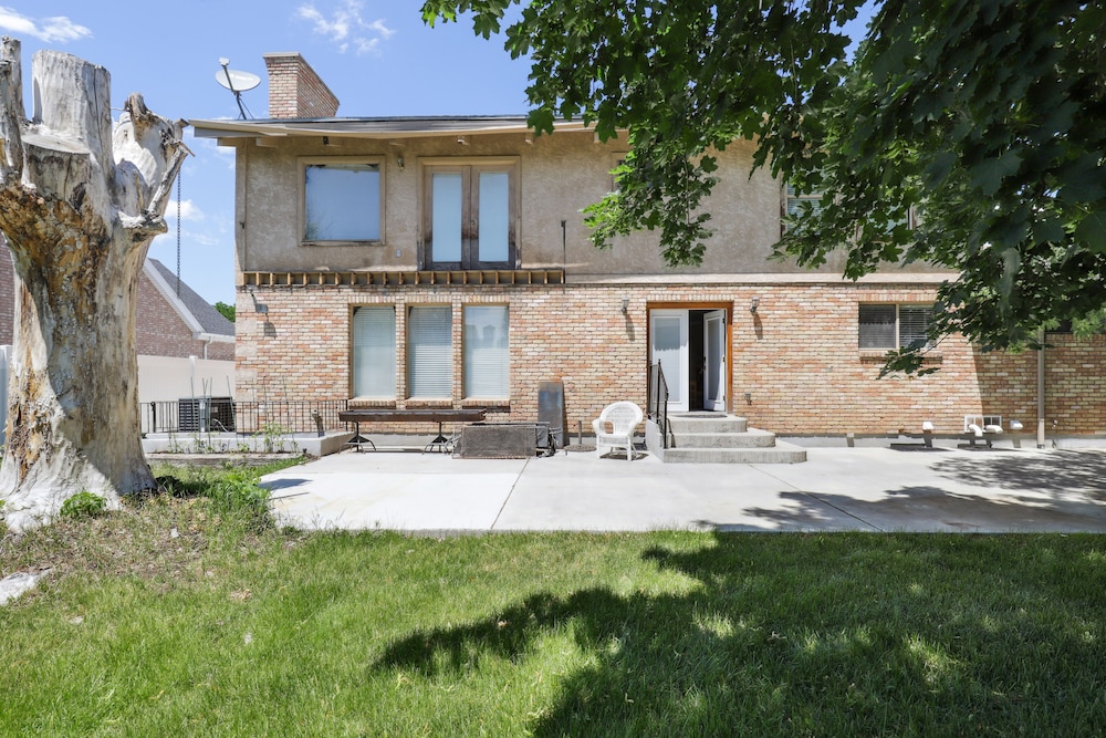 Family-friendly Provo Vacation Rental Near Byu! view 4