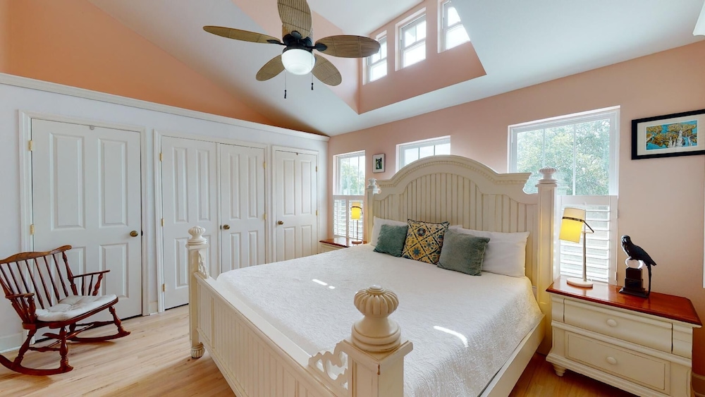 1616 Jones Avenue by Tybee Vacation Rentals