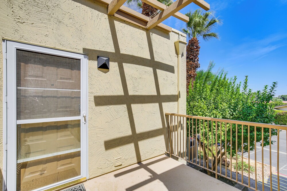 Balcony & Views: Pet-friendly Indian Wells Unit