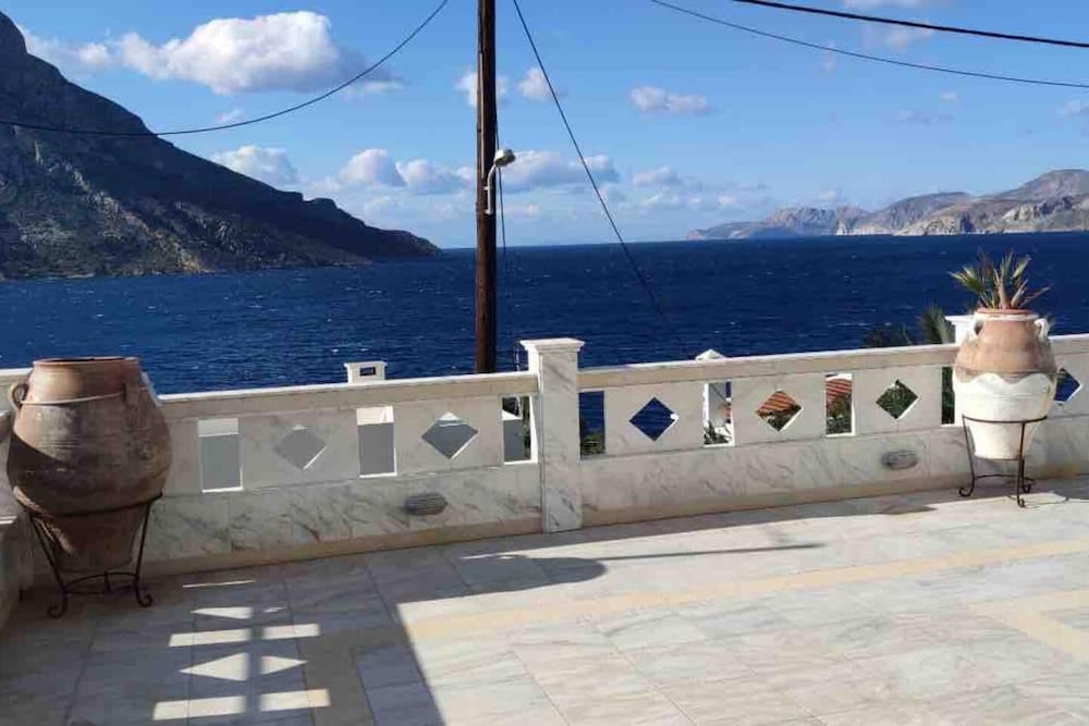 Charming 4-bed Villa in Armeos Masouri Kalymnos view 4